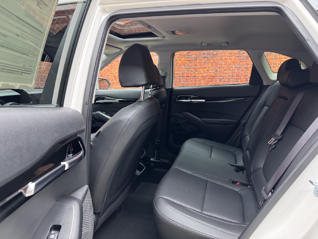 Used 2025 Kia Seltos EX w/ EX Sunroof Package AWD/4WD image 25