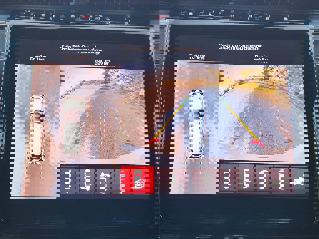 New 2025 Jeep Grand Cherokee L Limited w/ Luxury Tech Group II image 13