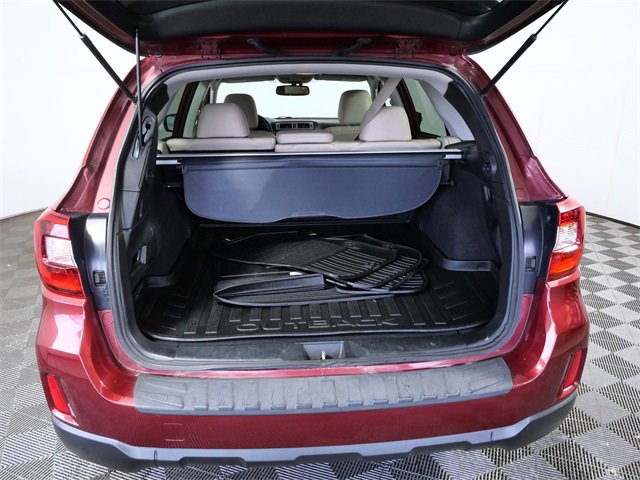 Used 2015 Subaru Outback 2.5i Limited w/ Popular Package #4 image 9