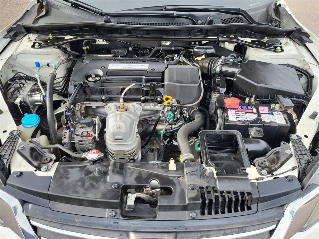 Used 2015 Honda Accord EX image 19