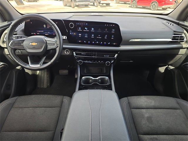Used 2024 Chevrolet Traverse LT image 9