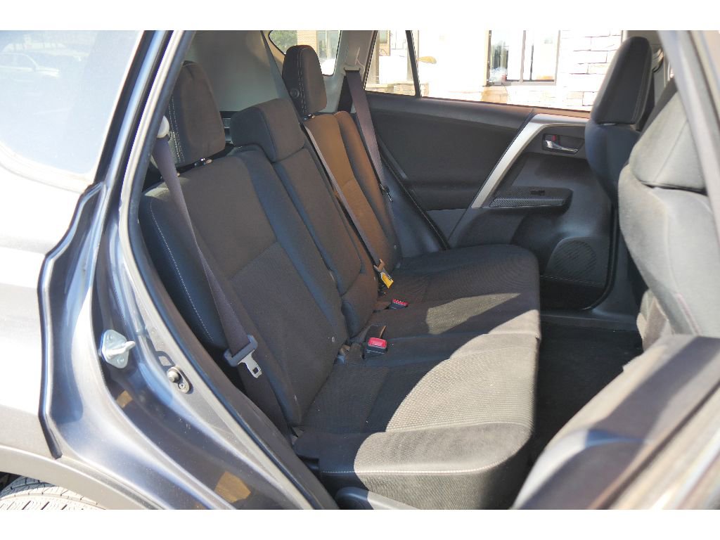 Used 2015 Toyota RAV4 XLE image 19