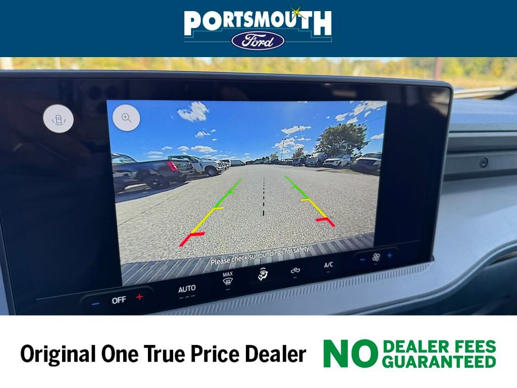 New 2025 Ford Maverick XL w/ Equipment Group 101A image 8