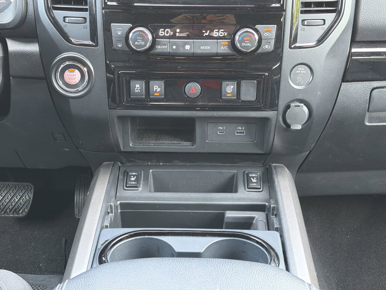 Certified 2024 Nissan Titan SV w/ SV Bronze Edition Package RWD image 4
