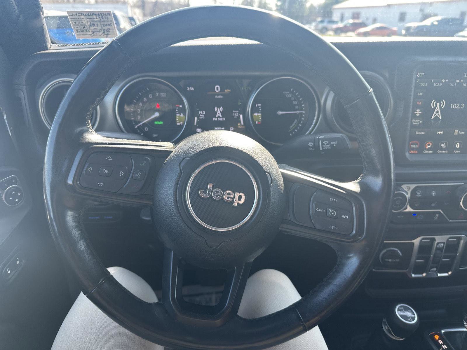 Used 2023 Jeep Wrangler Unlimited w/ Cold Weather Group image 9