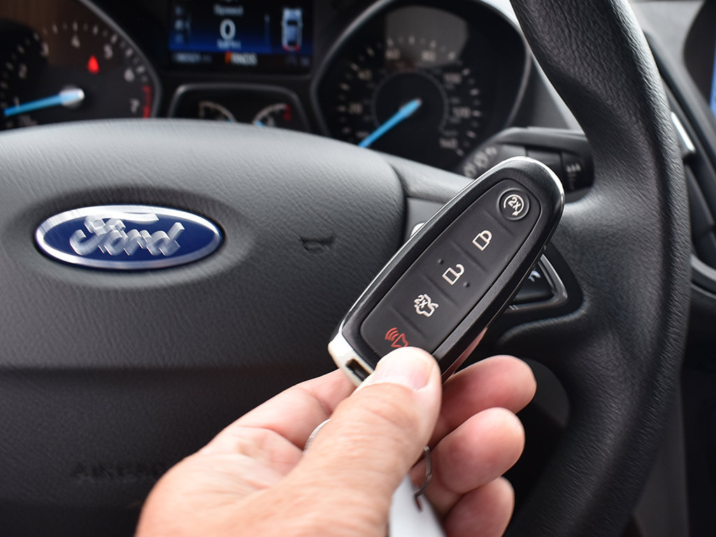 Used 2019 Ford Escape SE FWD image 11