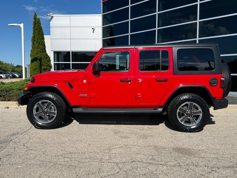 Used 2019 Jeep Wrangler Unlimited Sahara AWD/4WD image 6