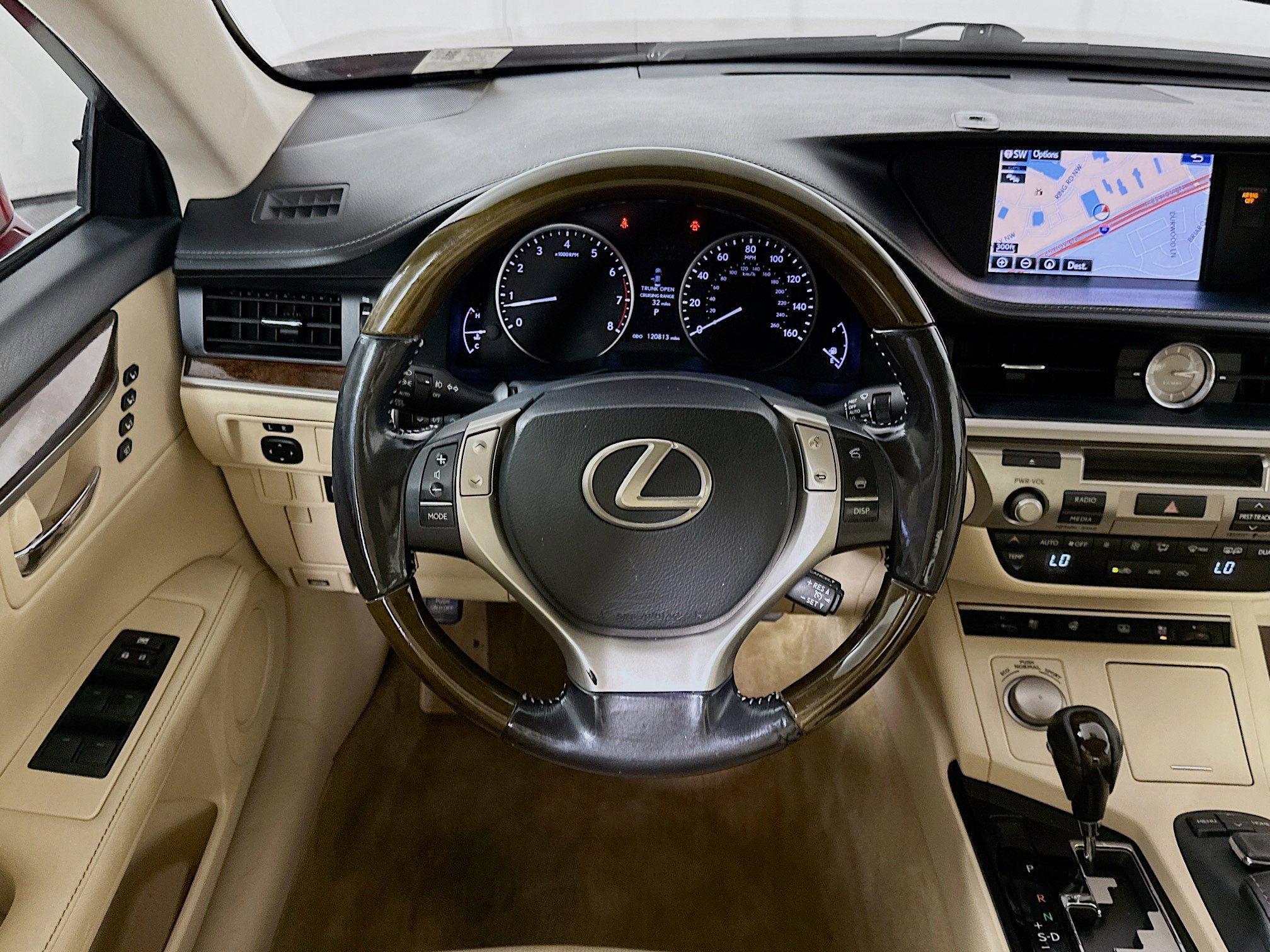 Used 2015 Lexus ES 350 w/ Luxury Package FWD image 18