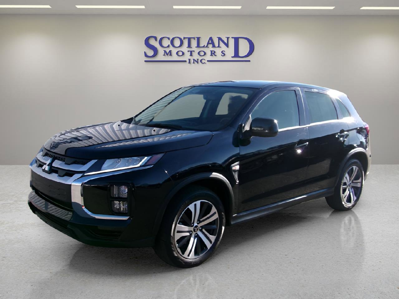 Used 2025 Mitsubishi Outlander Sport ES image 2