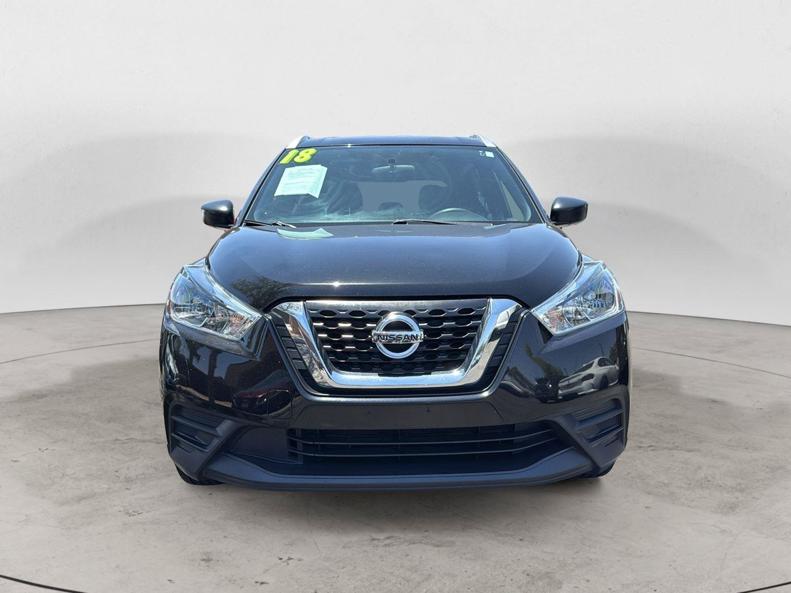 Used 2018 Nissan Kicks S FWD image 2