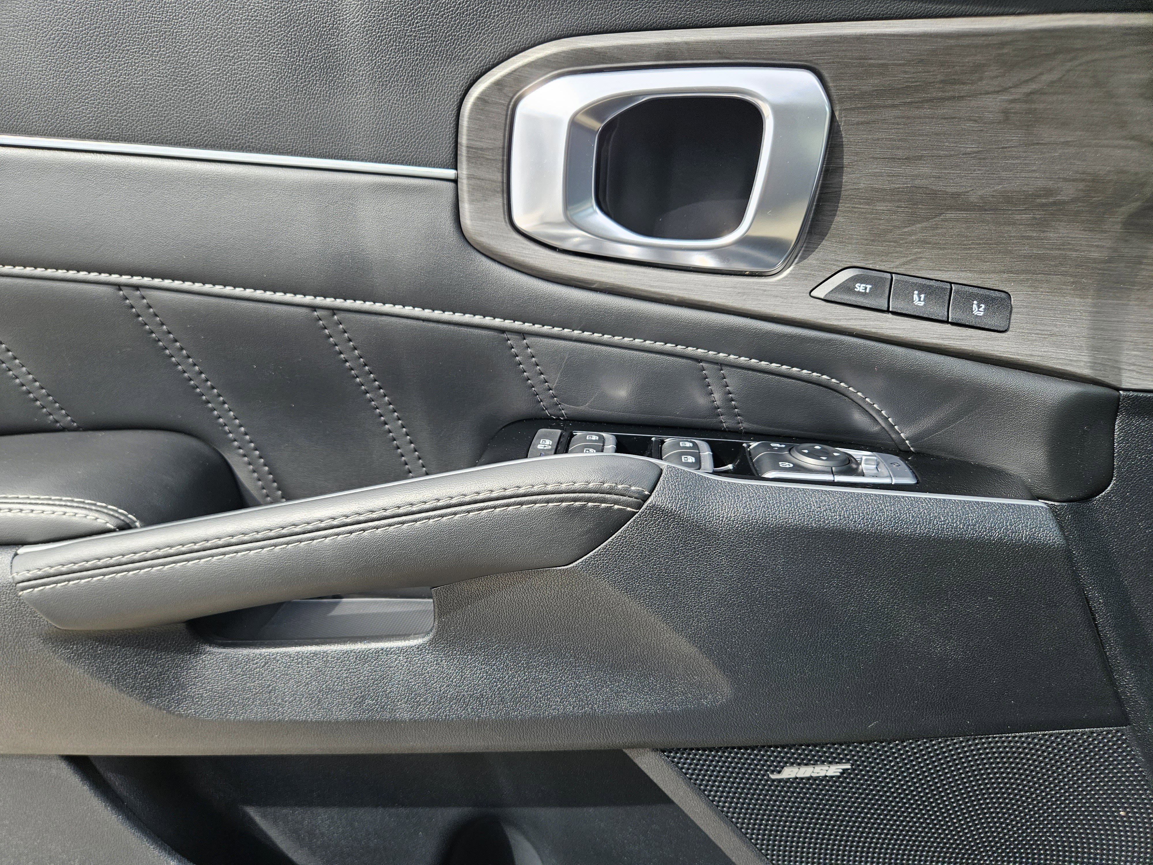 Used 2025 Kia Sorento SX Prestige image 23