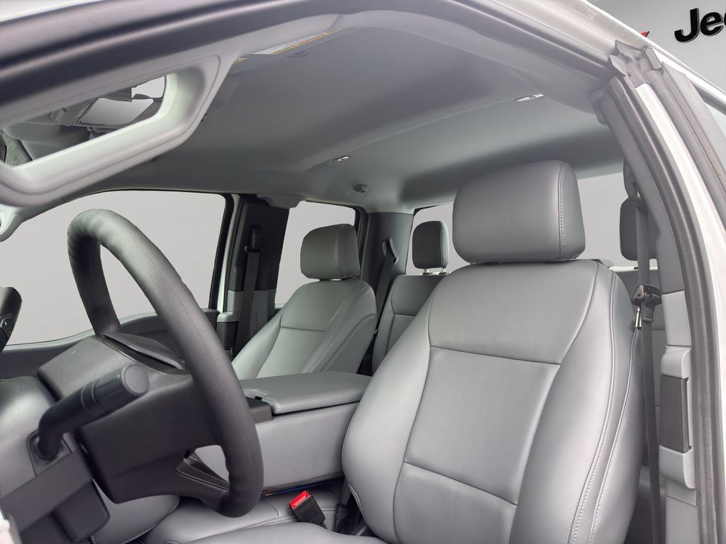 Used 2025 Ford F250 XL w/ 360-Degree Camera Package RWD image 5