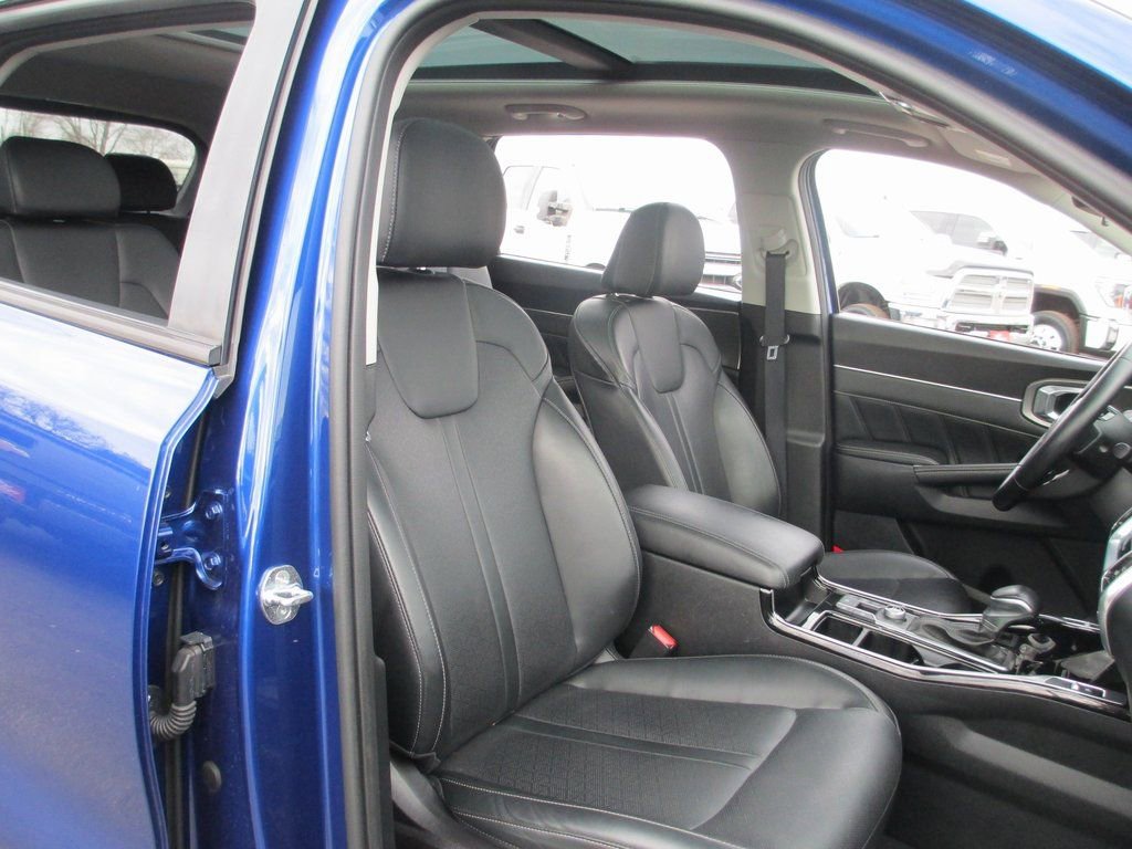 Used 2021 Kia Sorento SX image 22