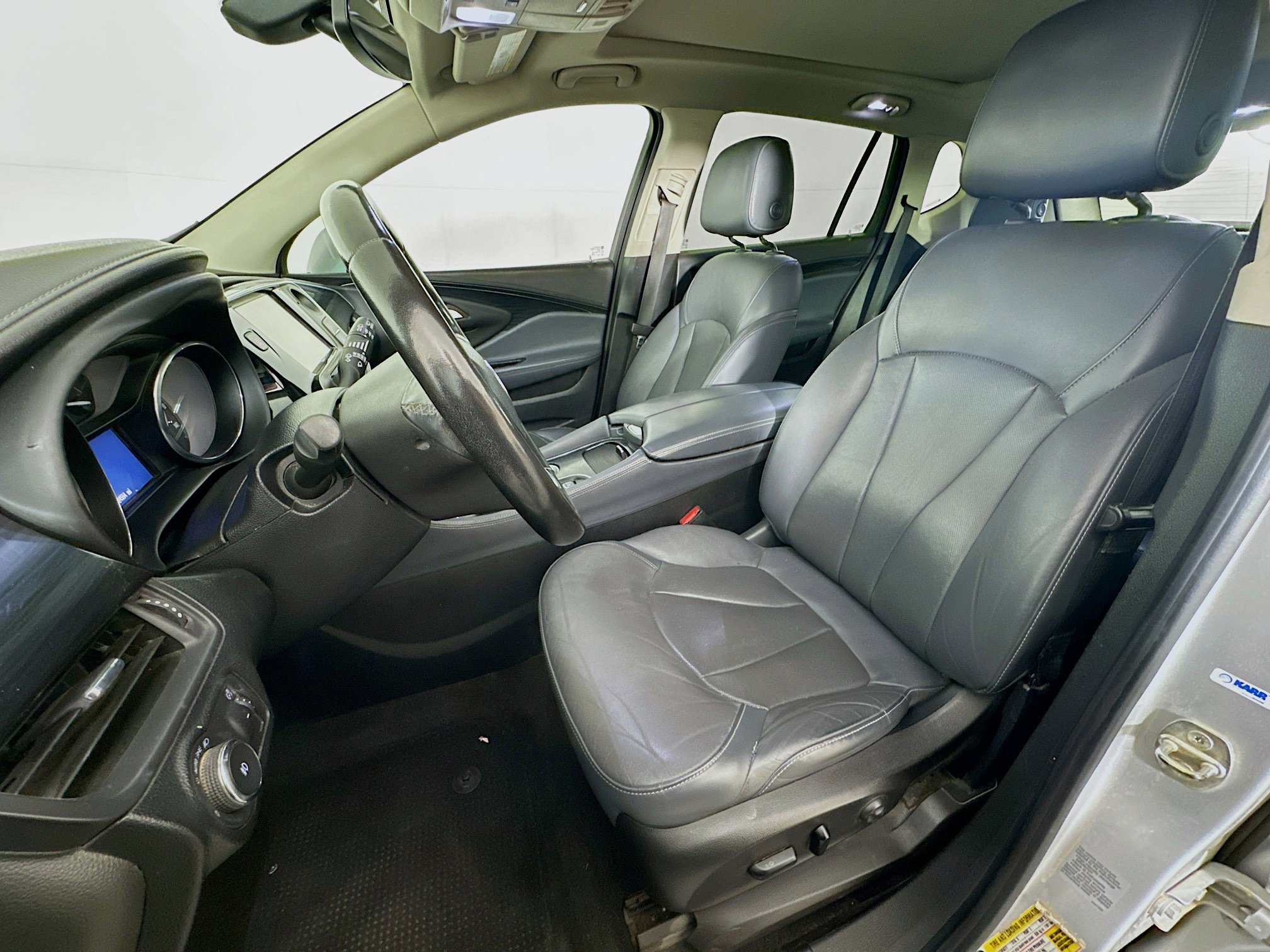 Used 2019 Buick Envision Essence FWD image 13