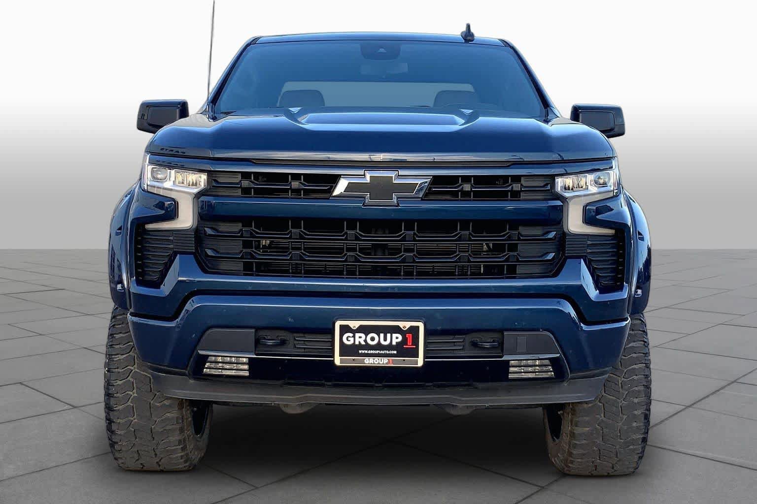 Used 2023 Chevrolet Silverado 1500 RST w/ LPO, Dark Essentials Package AWD/4WD image 4