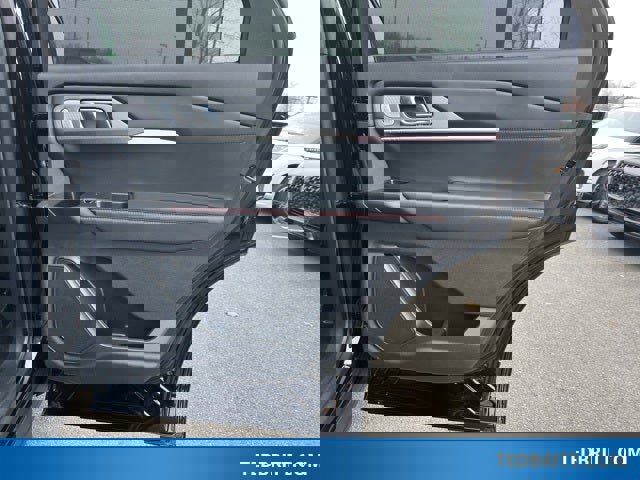 Certified 2025 Ford Explorer ST image 23