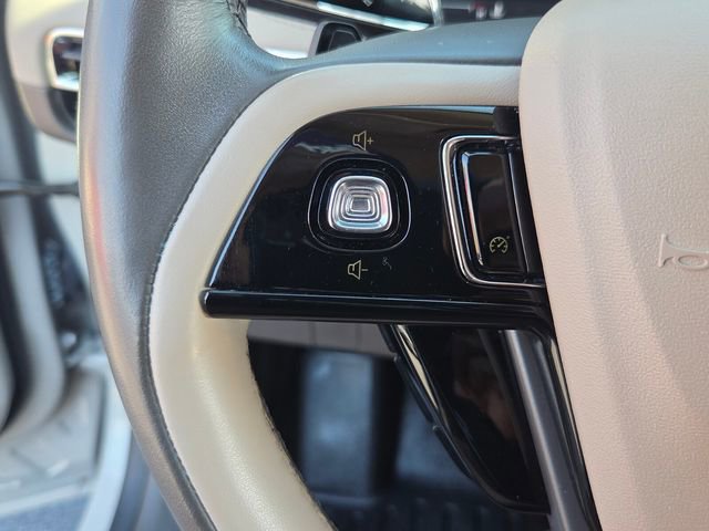 Used 2022 Lincoln Corsair Standard w/ Premium Package image 23