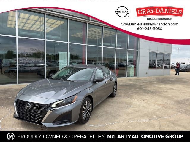 Used 2025 Nissan Altima 2.5 SV