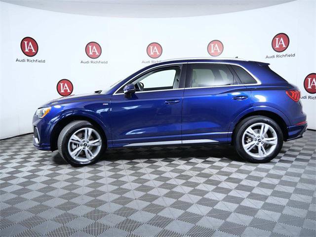 Certified 2022 Audi Q3 2.0T Premium w/ Convenience Package image 5
