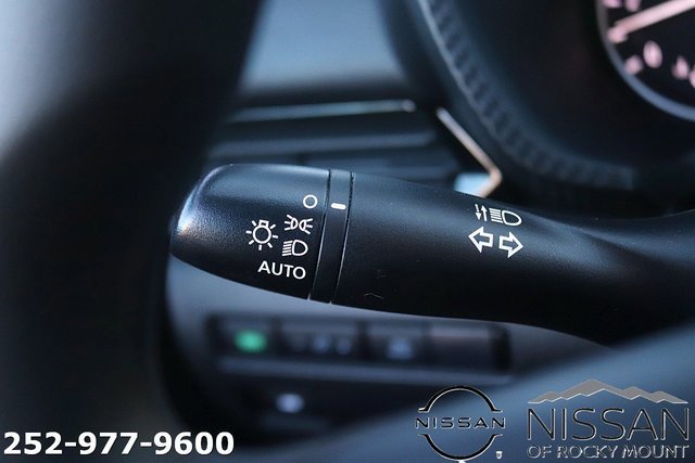 Used 2024 Nissan Sentra SV image 22