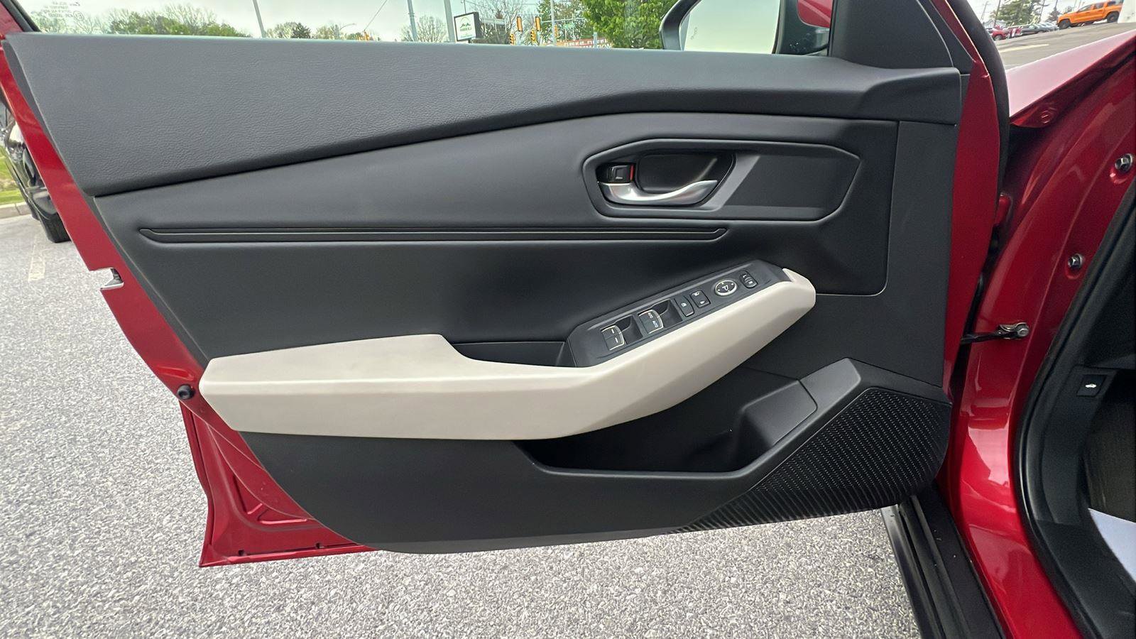 Used 2024 Honda Accord EX image 21