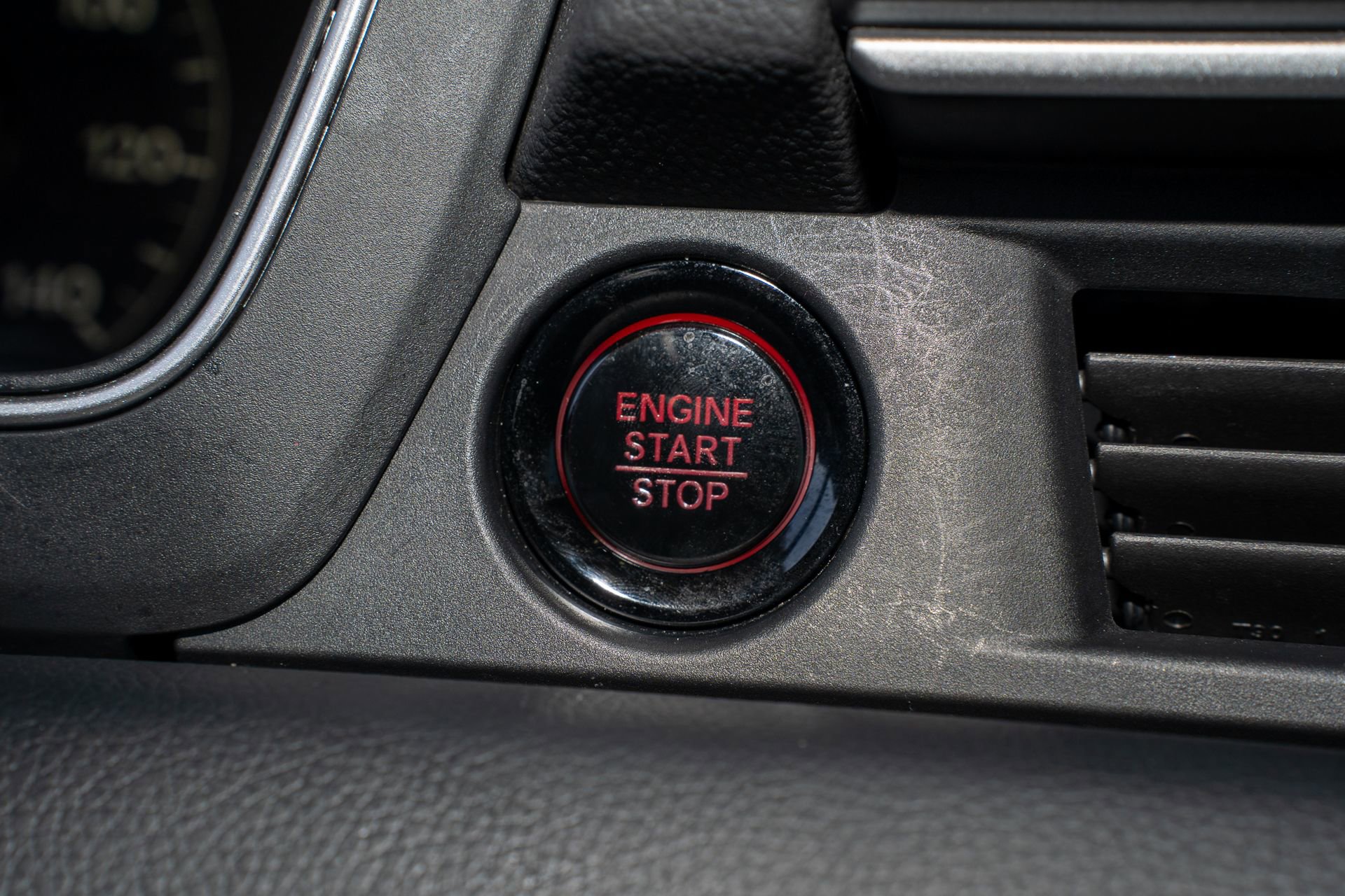 Certified 2025 Honda Pilot EX-L image 34