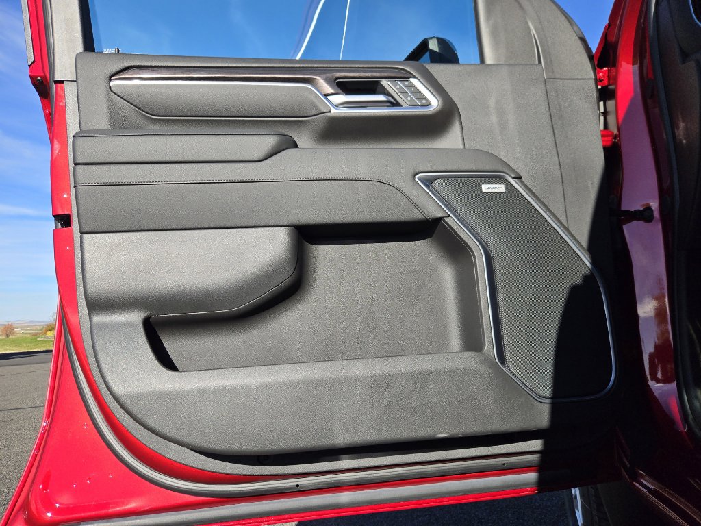 Used 2025 Chevrolet Silverado 3500 LTZ w/ LTZ Premium Package image 14