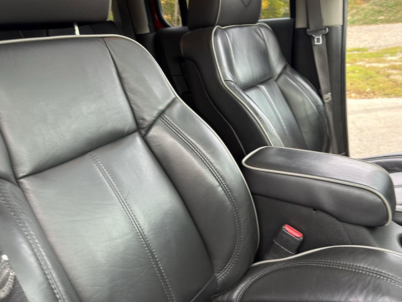Used 2009 HUMMER H3 Alpha AWD/4WD image 29