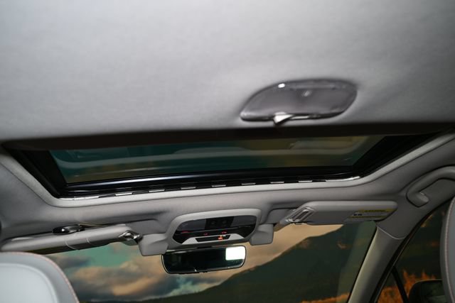 Used 2019 Subaru Crosstrek 2.0i Limited w/ Moonroof Package w/Navigation AWD/4WD image 50