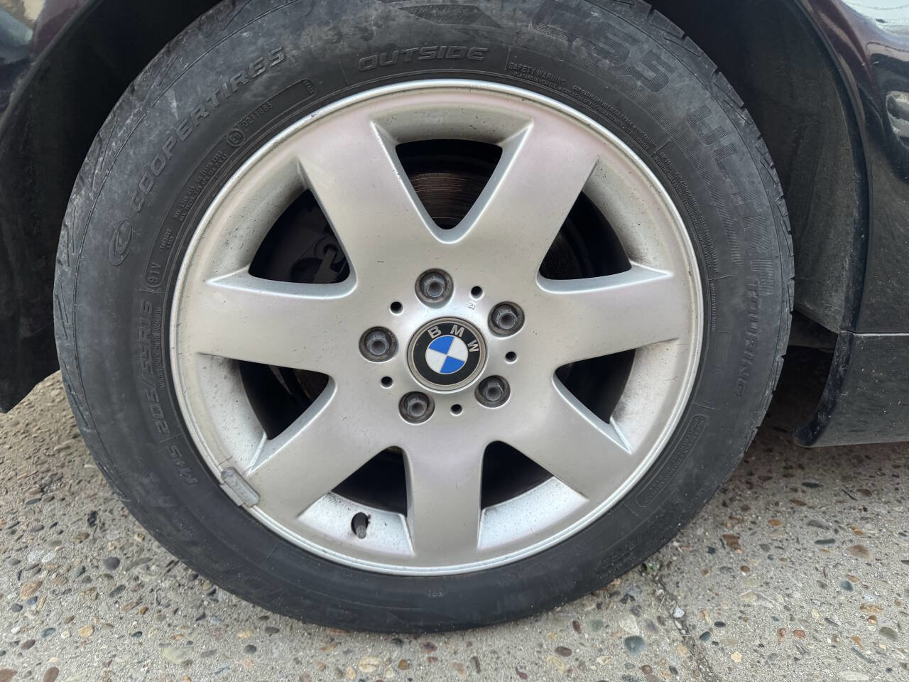 Used 2005 BMW 325i Sedan image 7