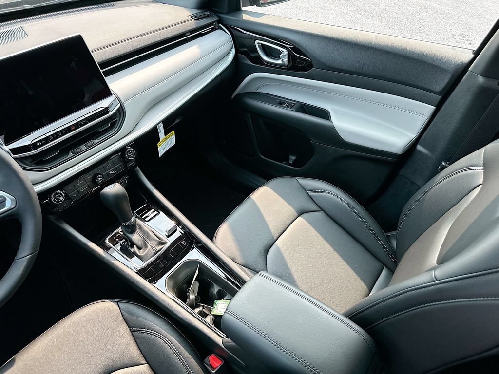 New 2026 Jeep Compass Limited AWD/4WD image 28