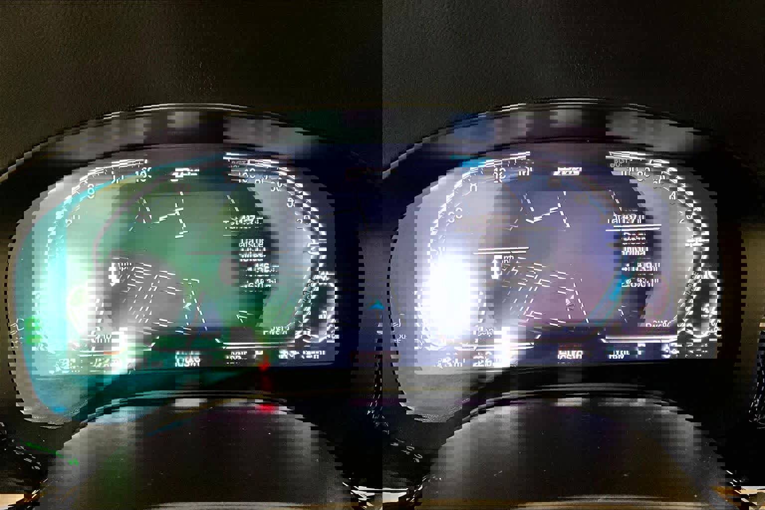 Used 2023 BMW 530e xDrive image 24