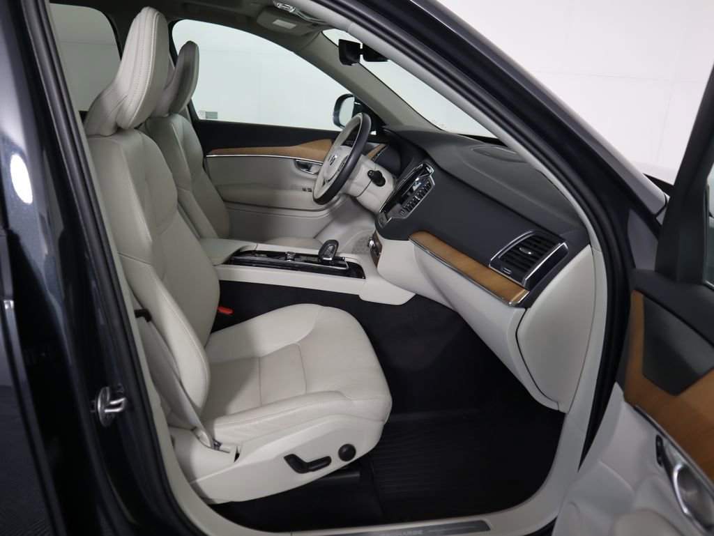 Used 2022 Volvo XC90 T8 Inscription Expression image 21