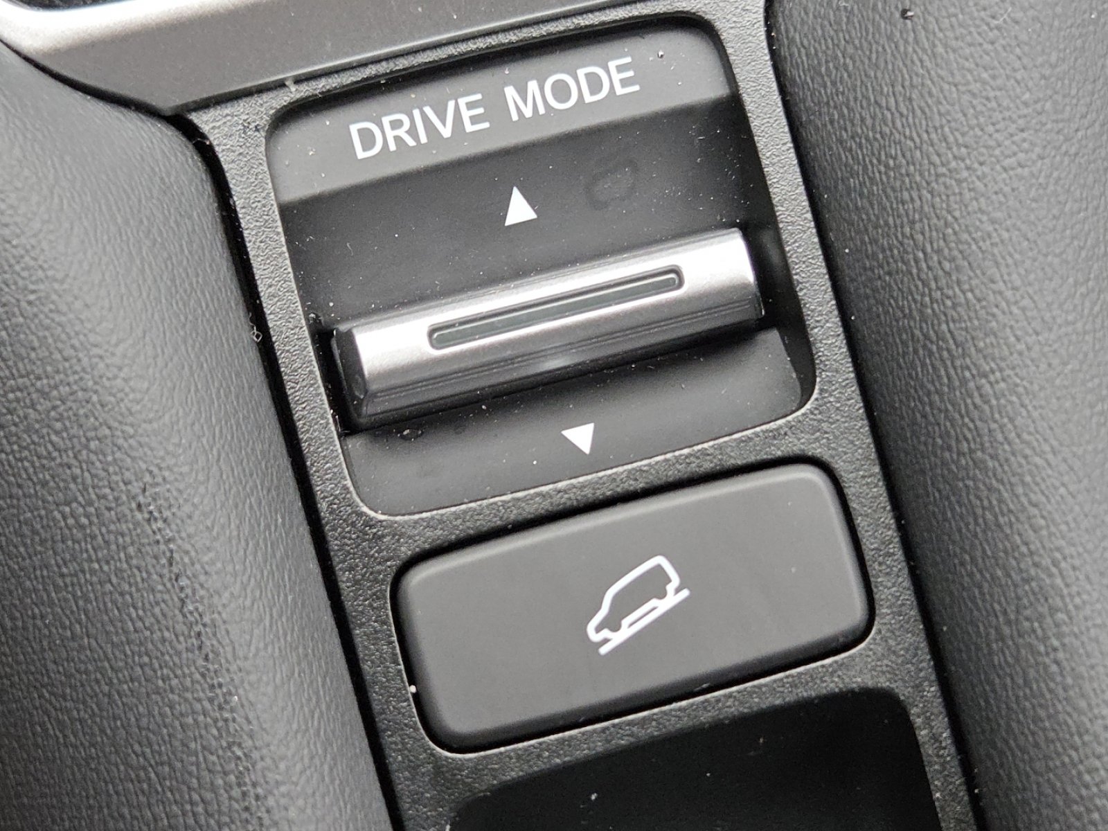 Certified 2026 Honda HR-V Sport image 6