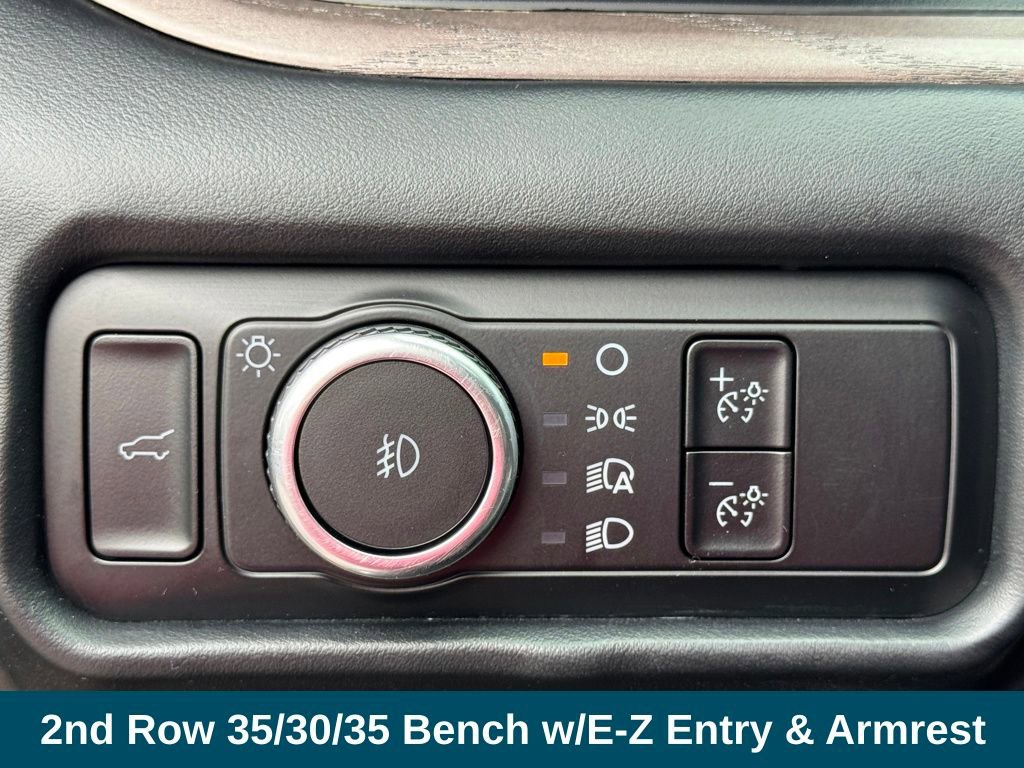 Used 2024 Ford Explorer Platinum w/ Technology Package image 19