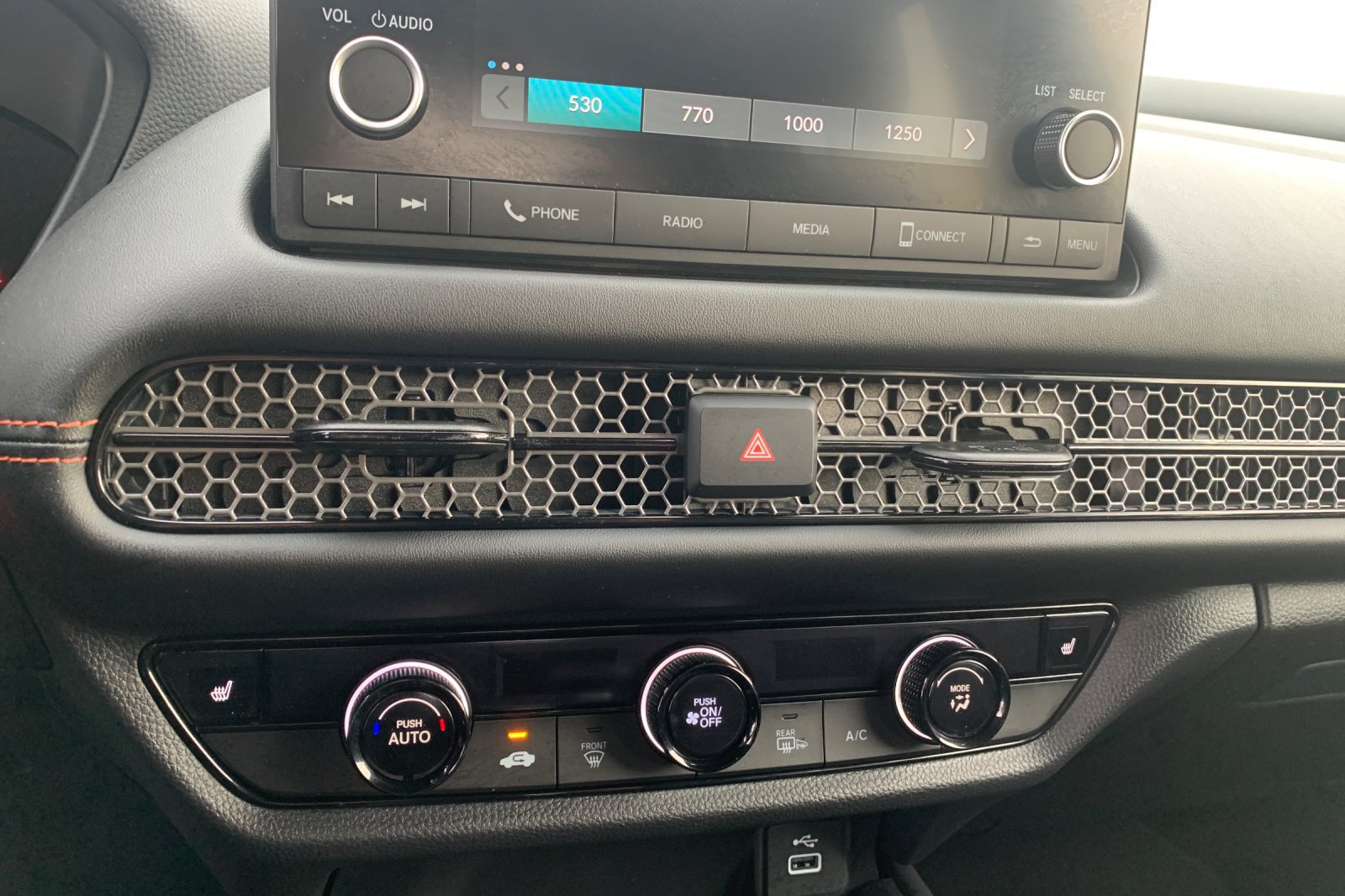 Used 2024 Honda HR-V Sport image 25