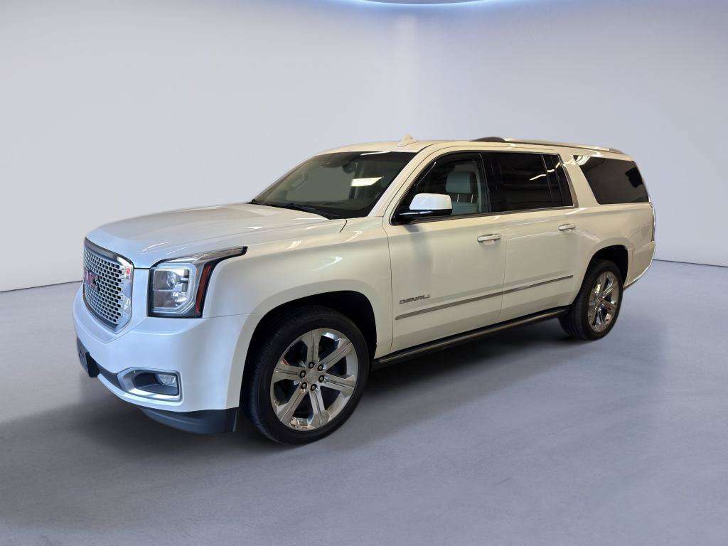 Used 2016 GMC Yukon XL Denali w/ Open Road Package AWD/4WD image 3