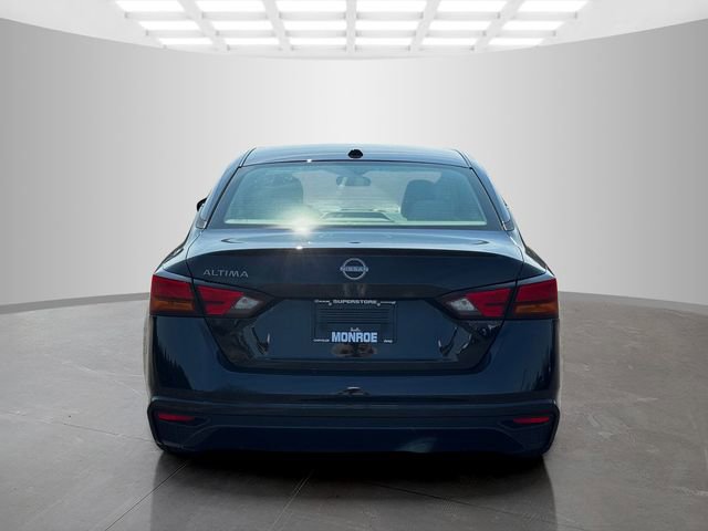 Used 2025 Nissan Altima 2.5 SV FWD image 6