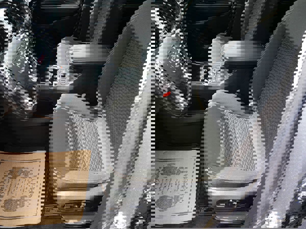 Used 2020 GMC Terrain SLE w/ Driver Convenience Package image 10