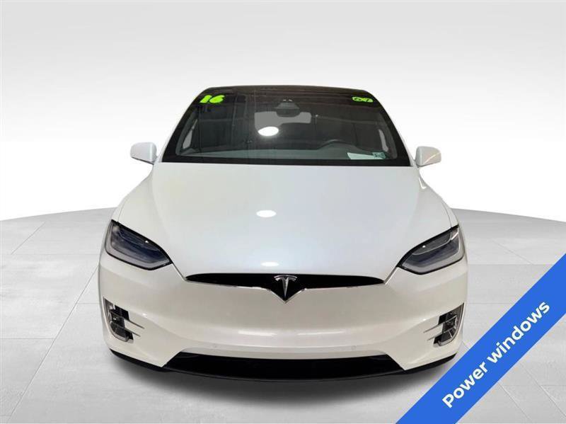 Used 2016 Tesla Model X 60D AWD/4WD image 2
