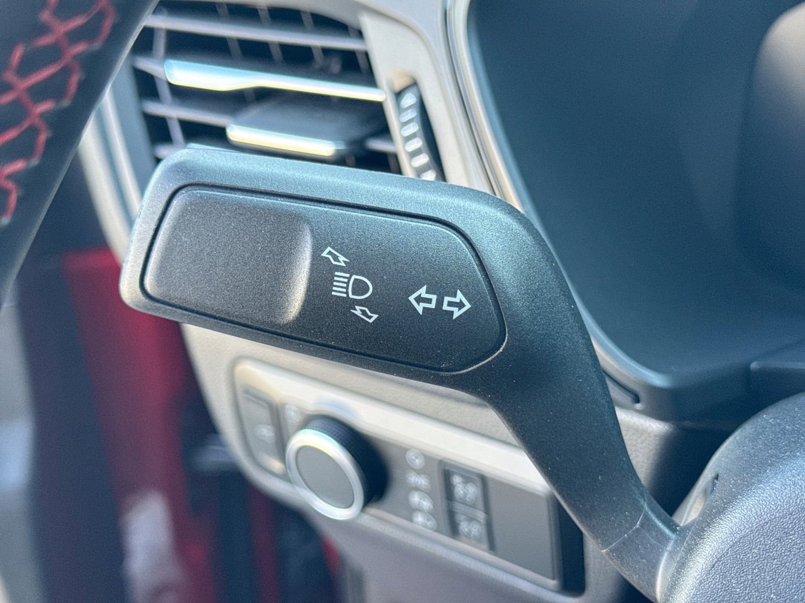 Certified 2023 Ford Escape ST-Line w/ Tech Pack #1 AWD/4WD image 26