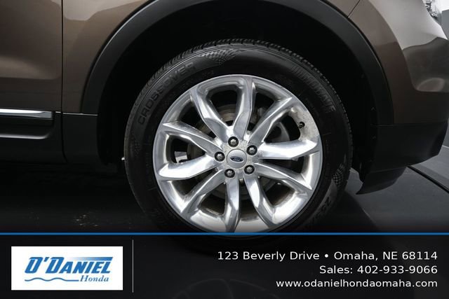 Used 2015 Ford Explorer XLT w/ Equipment Group 202B AWD/4WD image 47
