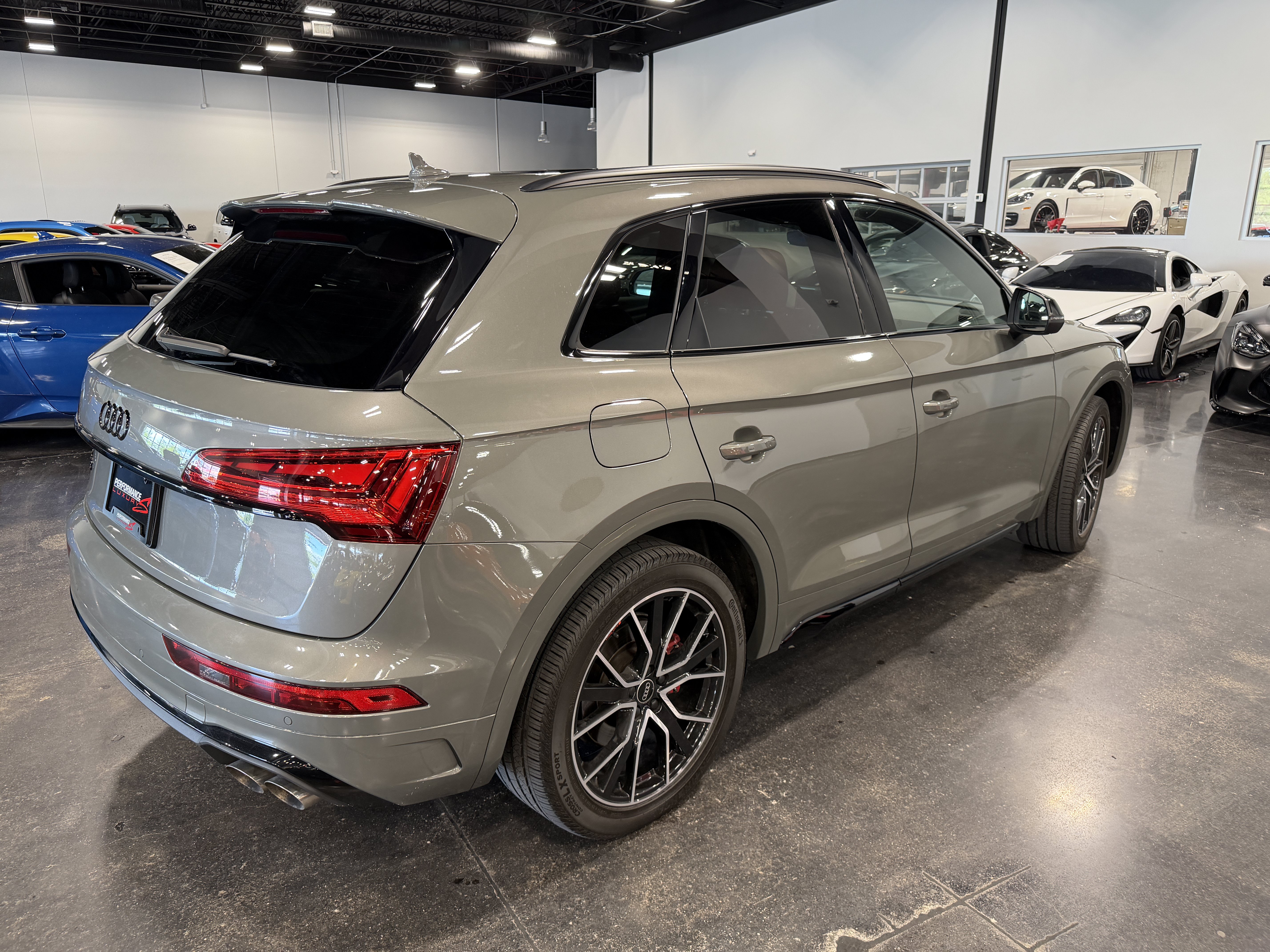 Used 2023 Audi SQ5 Premium Plus w/ Premium Plus Package AWD/4WD image 7