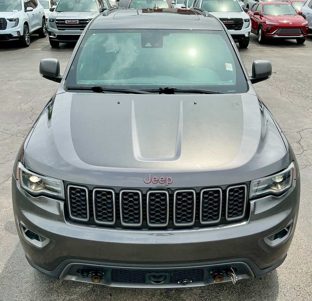 Used 2017 Jeep Grand Cherokee Trailhawk w/ Trailhawk Luxury Group image 11