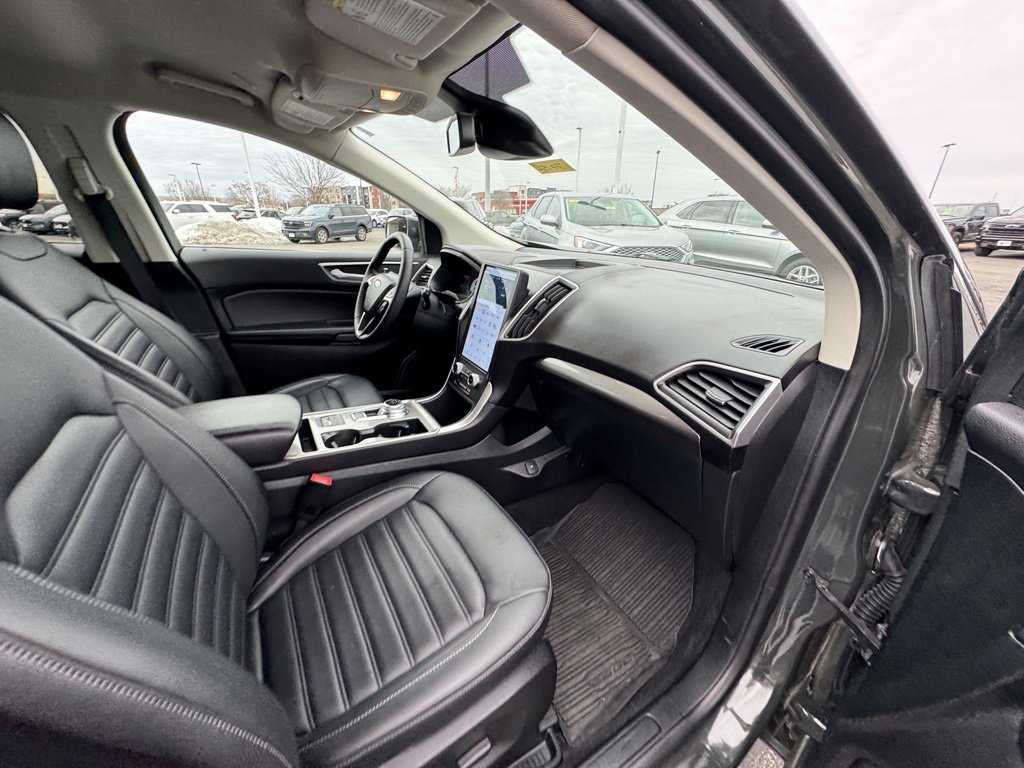 Certified 2024 Ford Edge SEL w/ Convenience Package image 17