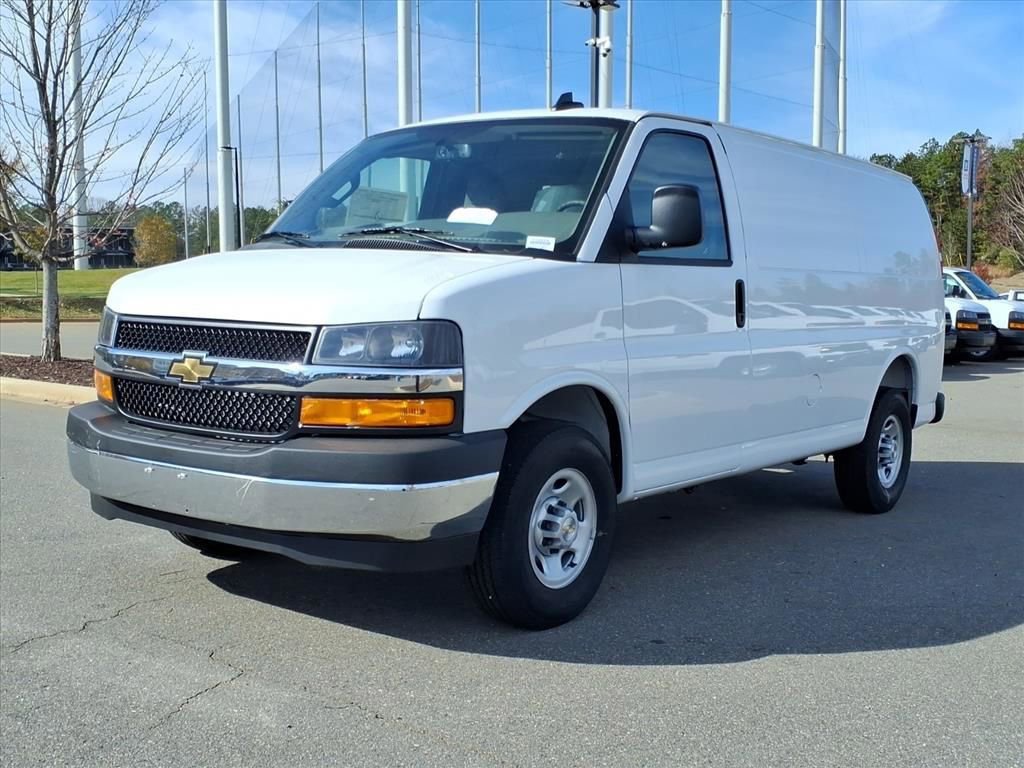 New 2026 Chevrolet Express 2500 w/ Driver Convenience Package RWD image 37