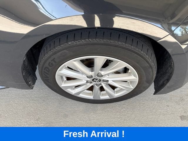 Used 2023 Toyota Corolla LE w/ LE Convenience Package FWD image 22