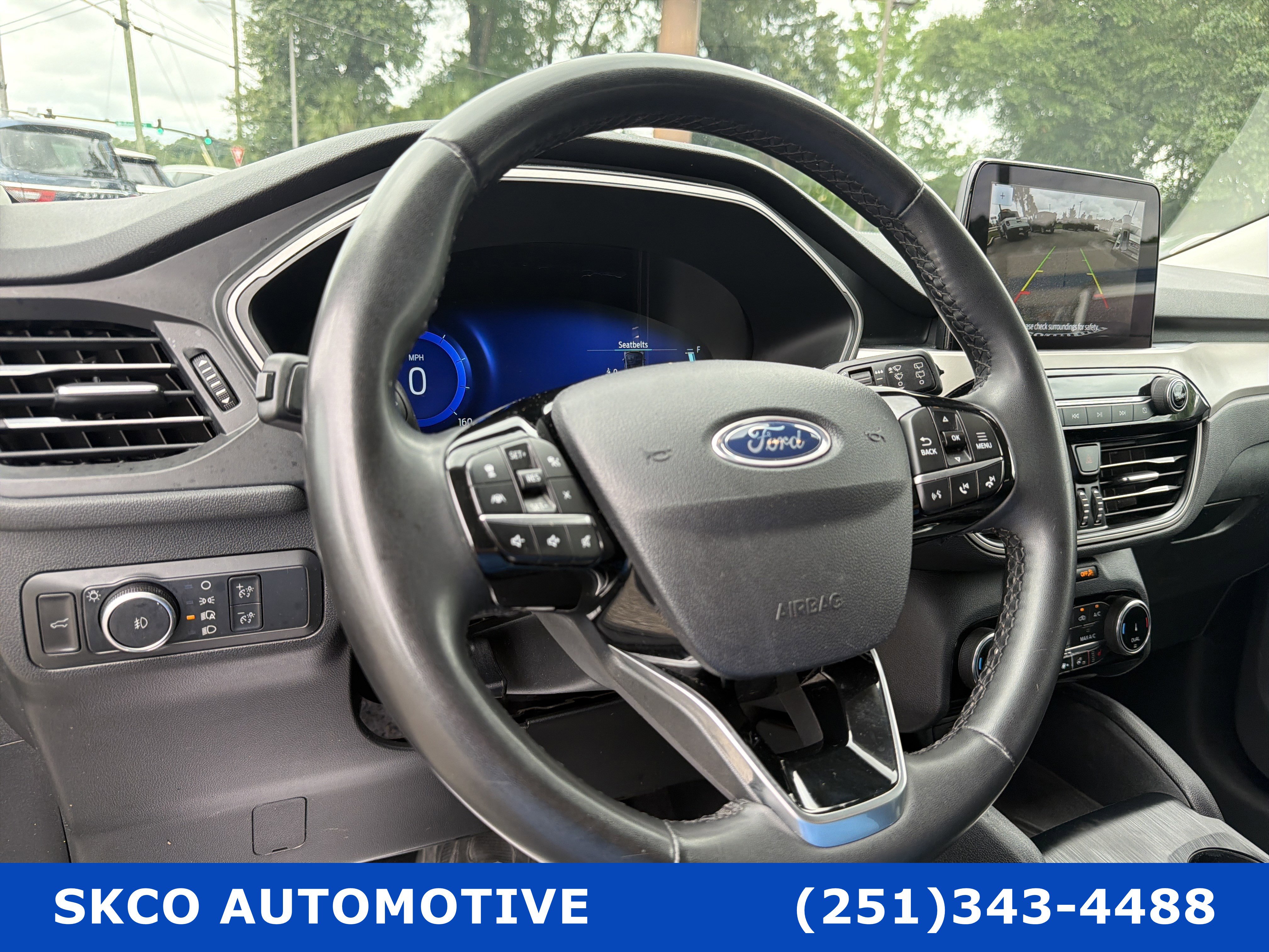 Used 2022 Ford Escape SEL w/ Technology Package FWD image 19
