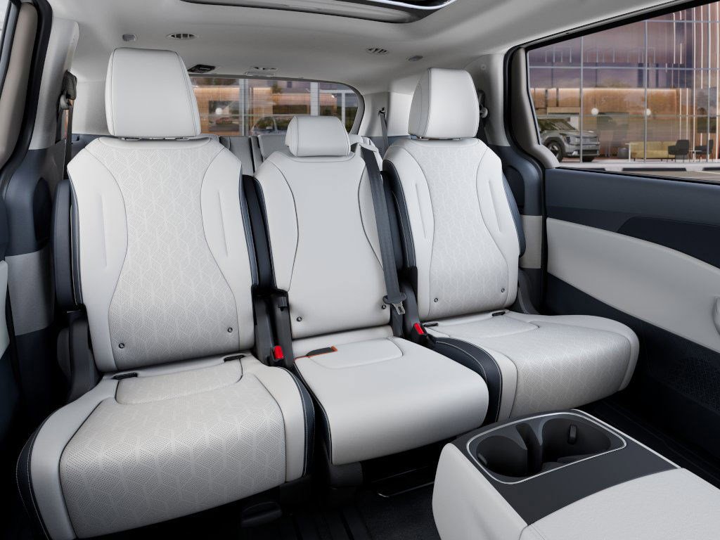 New 2026 Kia Carnival SX image 16