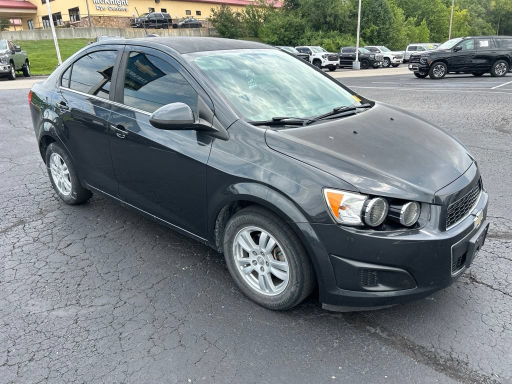 Used 2015 Chevrolet Sonic LT FWD image 3